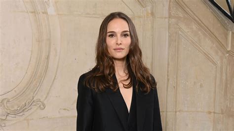 natalie dior|Natalie Portman Is Method Dressing Again At Dior.